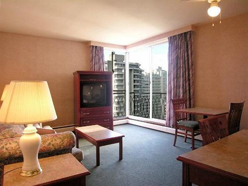 Tropicana Suite Hotel Vancouver Exteriör bild