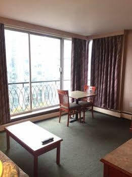 Tropicana Suite Hotel Vancouver Exteriör bild