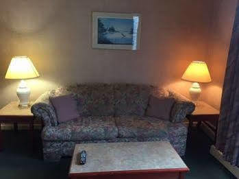 Tropicana Suite Hotel Vancouver Exteriör bild