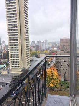 Tropicana Suite Hotel Vancouver Exteriör bild