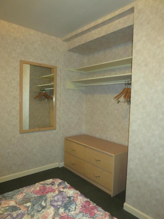 Tropicana Suite Hotel Vancouver Rum bild